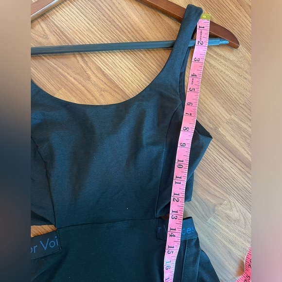 Outdoor Voices Court Dress cutout back with shorts - Picture 7 of 16